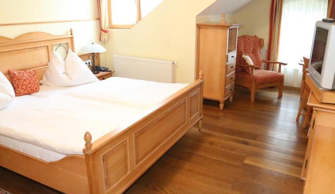 Monteur-Zimmer - Klam - Hotel Hubertus - Garni