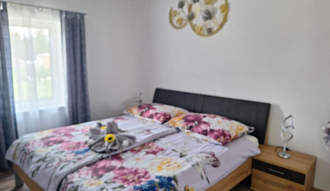 MonteurZimmer: Ferienwohnung Sandra