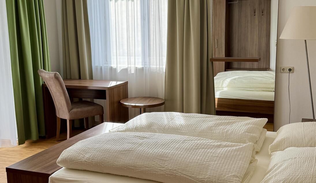 Monteur-Zimmer - Preis pro Nacht - Dietach (Dietach) - Römerhaus Vorchdorf