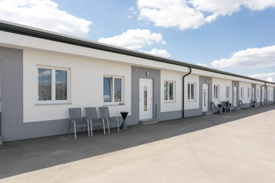 Monteur-Zimmer - Bruck an der Leitha - Einzel und Doppelapartments - Ambrosigasse - IHR ZIMMER IN WIEN www.monteurzimmer.wien