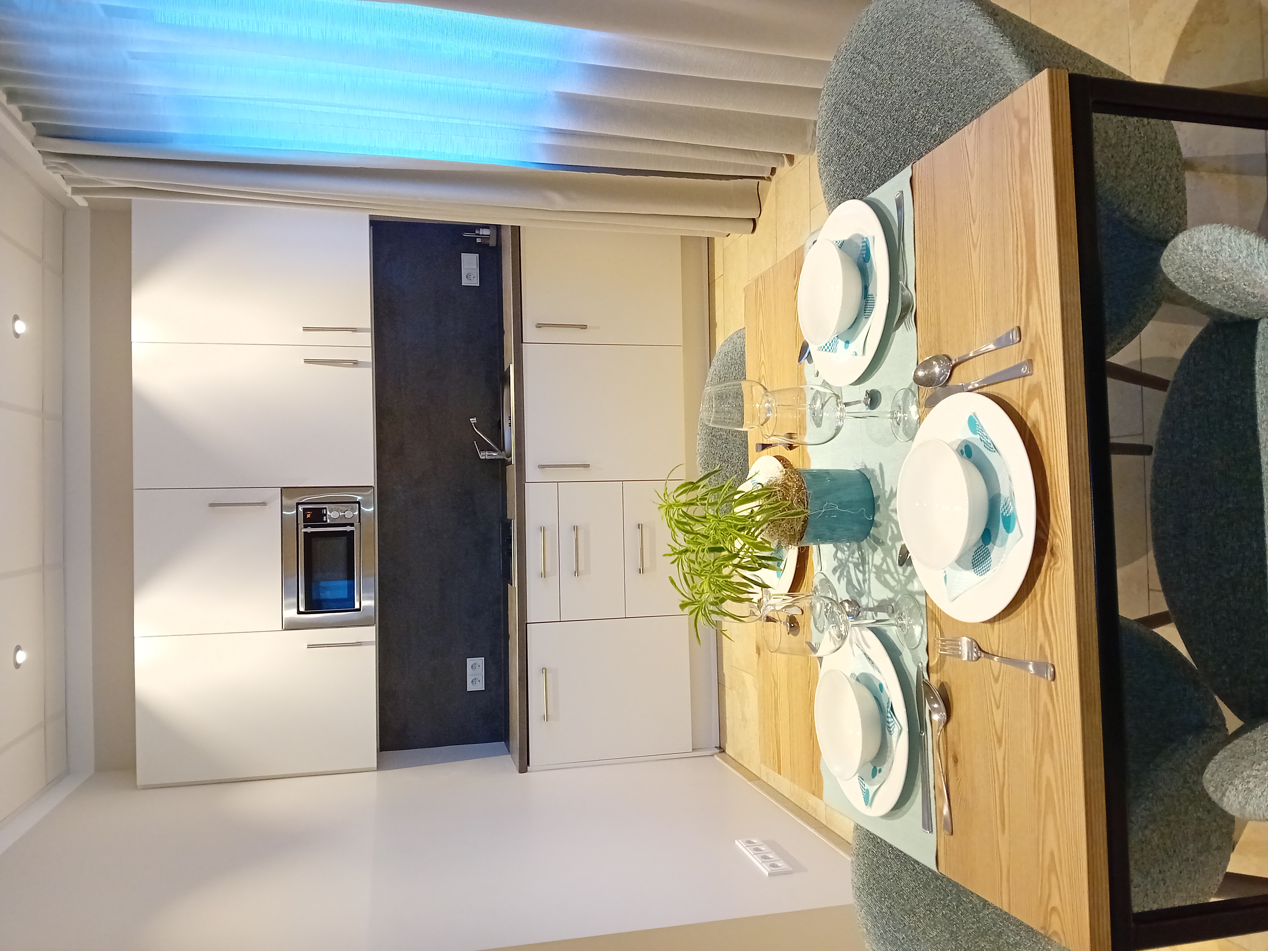 Monteur-Zimmer - Hinzenbach - Apartment XX-Large - Küche und Essbereich - TT Aparthotel Neuhofen