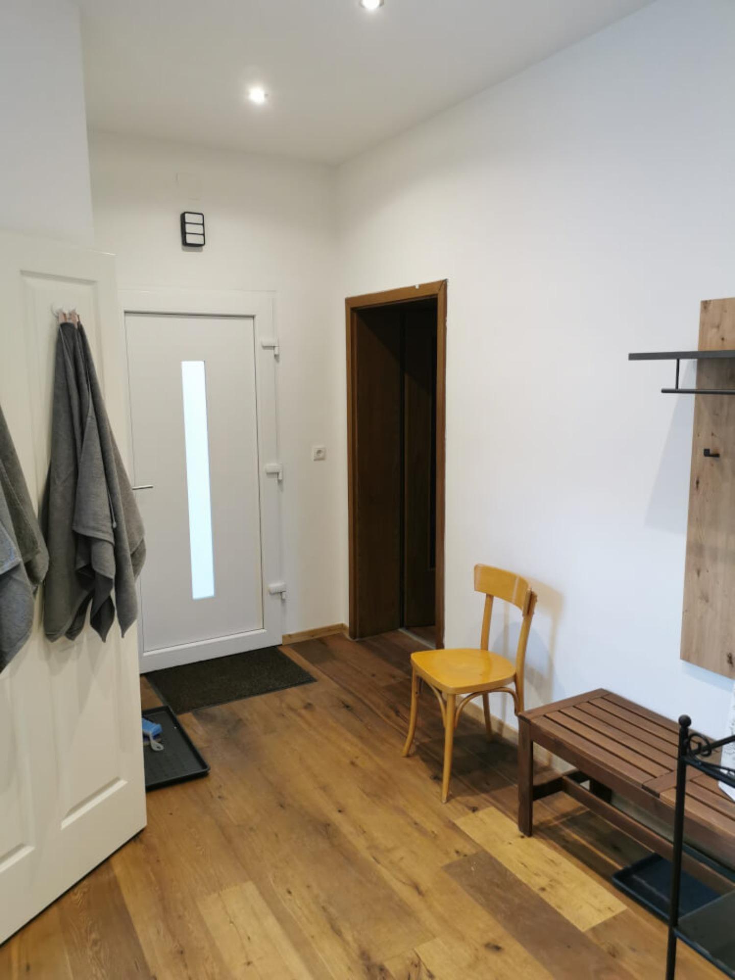 Monteur-Zimmer - Kammern im Liesingtal - Monteurwohnung 4 Personen mit Garten und Parkplatz