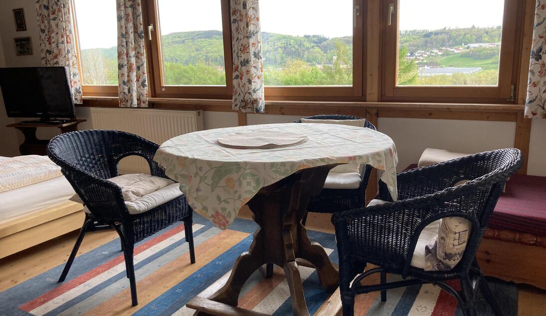 Monteur-Zimmer - Hörsching - Fam. Fuchshuber