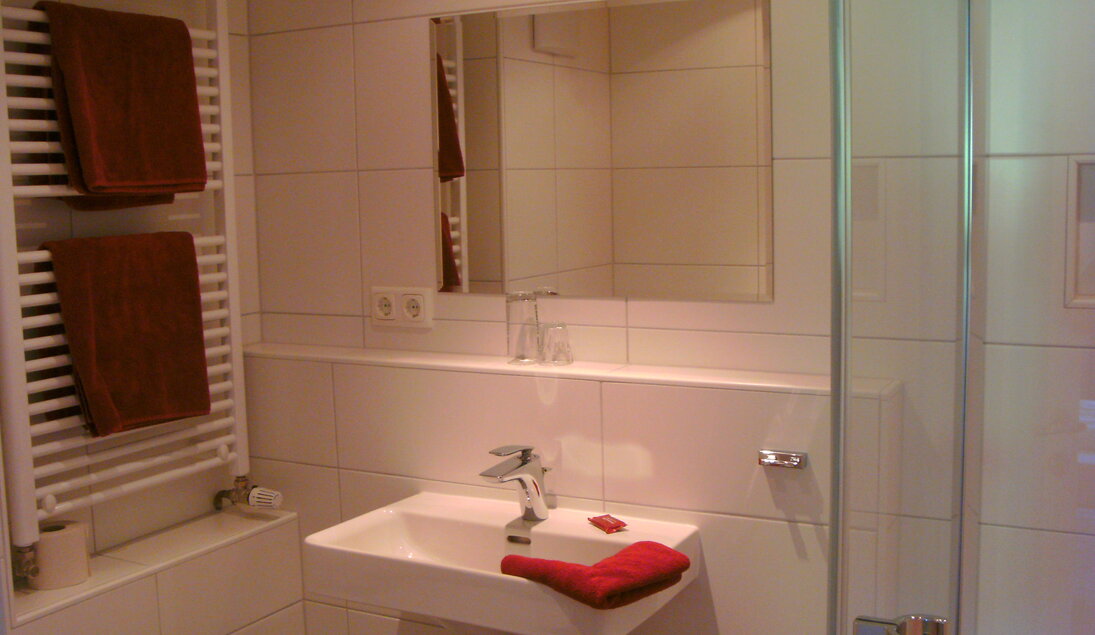 Monteur-Zimmer - Thalgau - Frühstücks - Pension Pfandlwirt