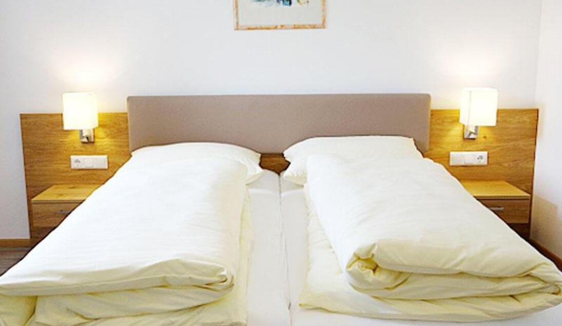 Monteur-Zimmer - Preis pro Nacht - Nußdorf am Attersee - Gasthaus Watschinger Zur Grünen AU in Bad Wimsbach