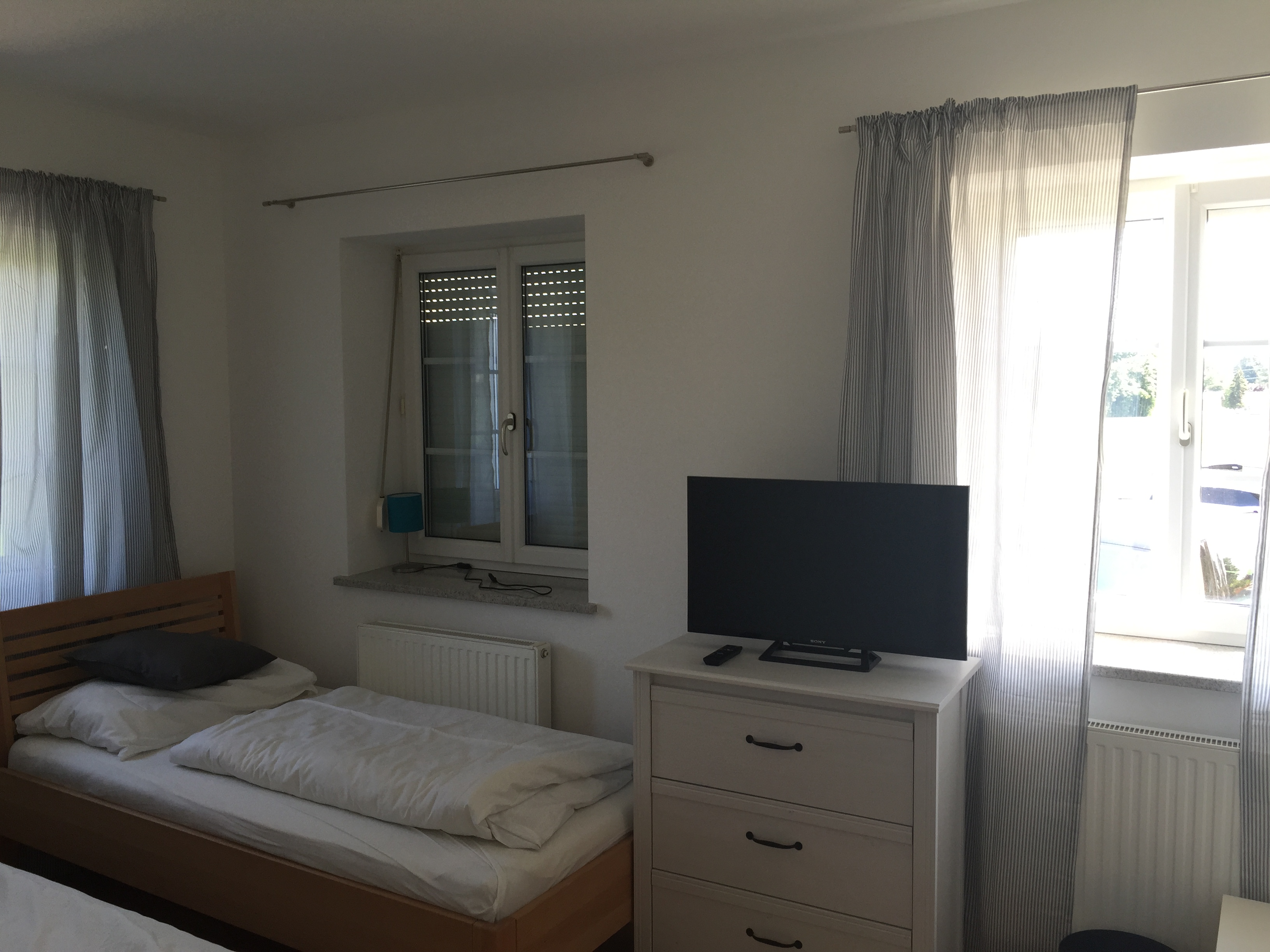 Monteur-Zimmer - Parkplatz: eigener Parkplatz für PKW vorhanden - Steyr - Monteurzimmer nähe Wels