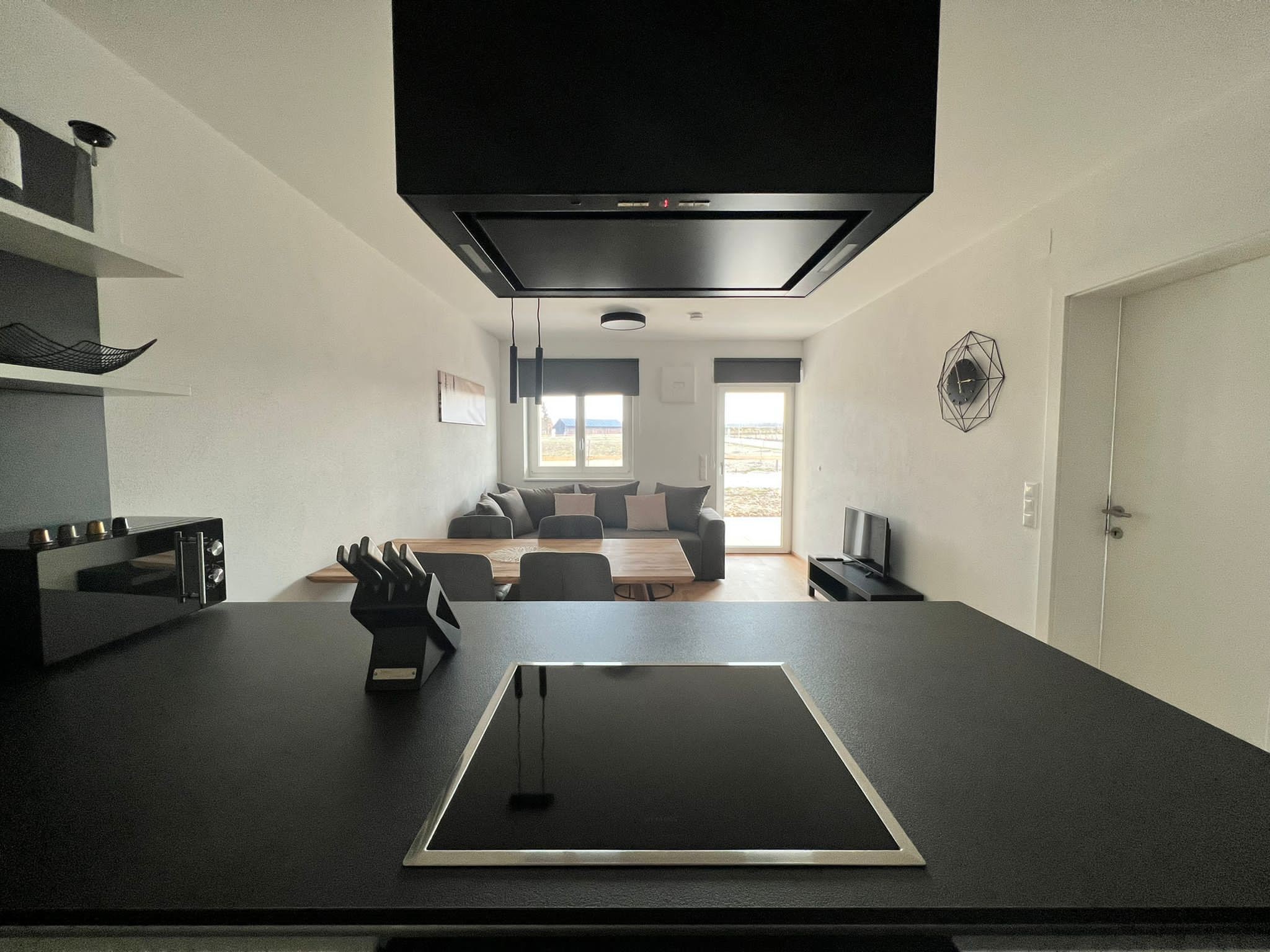 Monteur-Zimmer - WIFI / Internet - Straßwalchen - Appartement Umgebung Ried nähe FACC