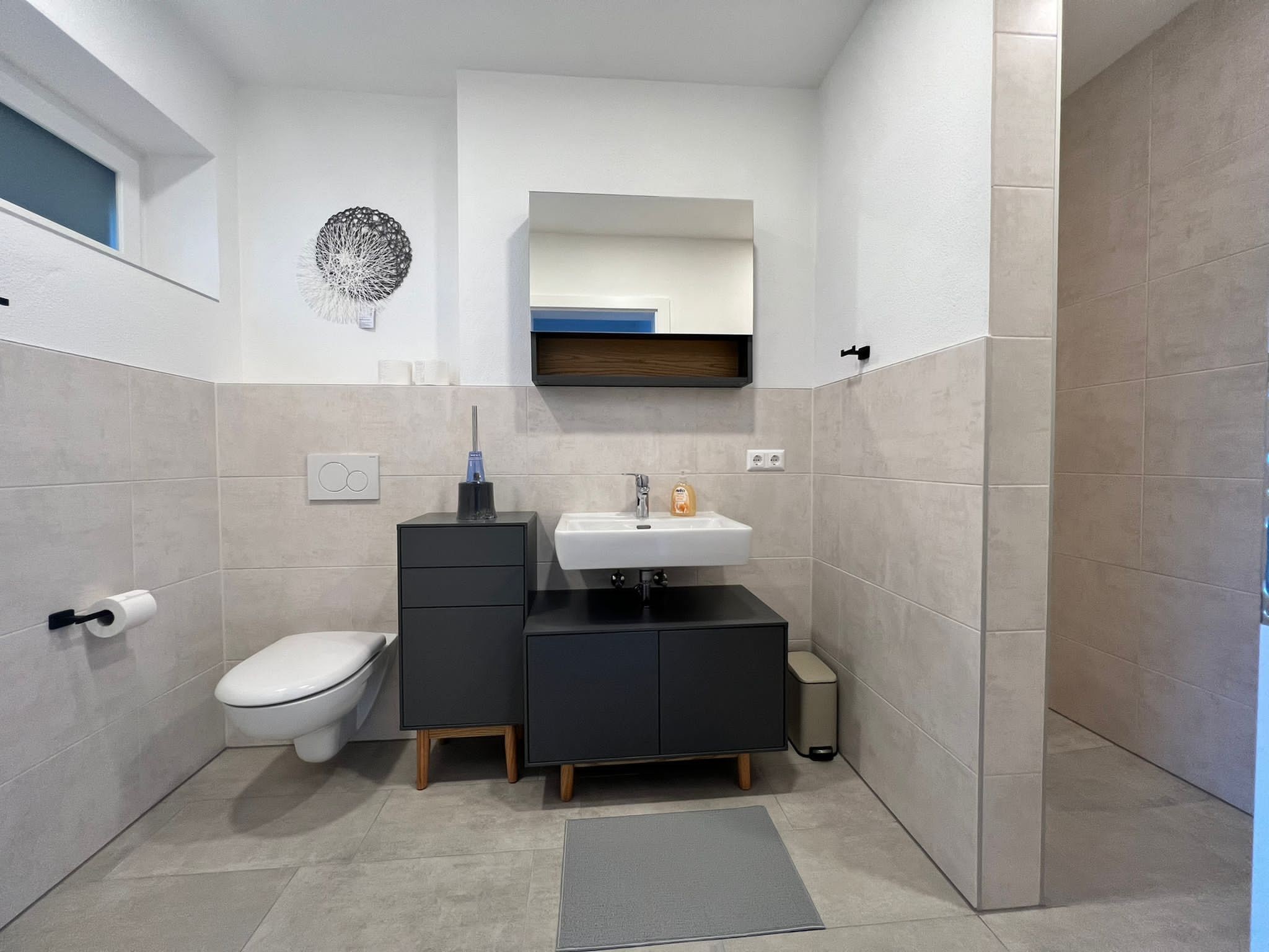 MonteurZimmer: Appartement Umgebung Ried nähe FACC