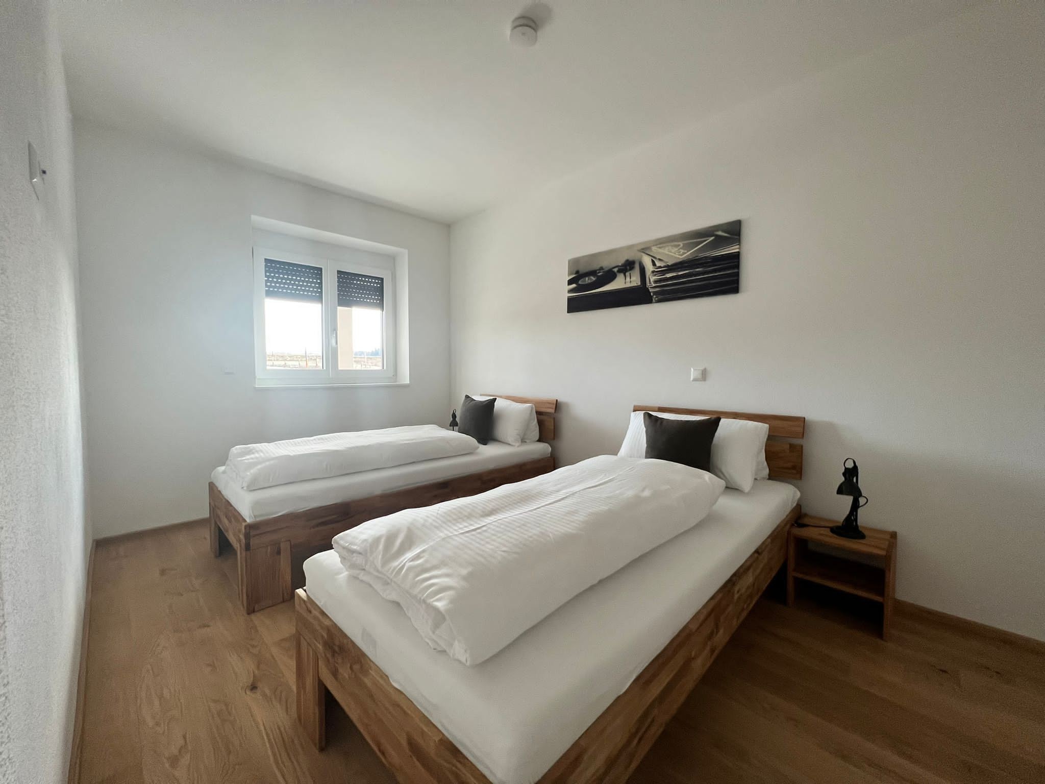 MonteurZimmer: Appartement Umgebung Ried nähe FACC