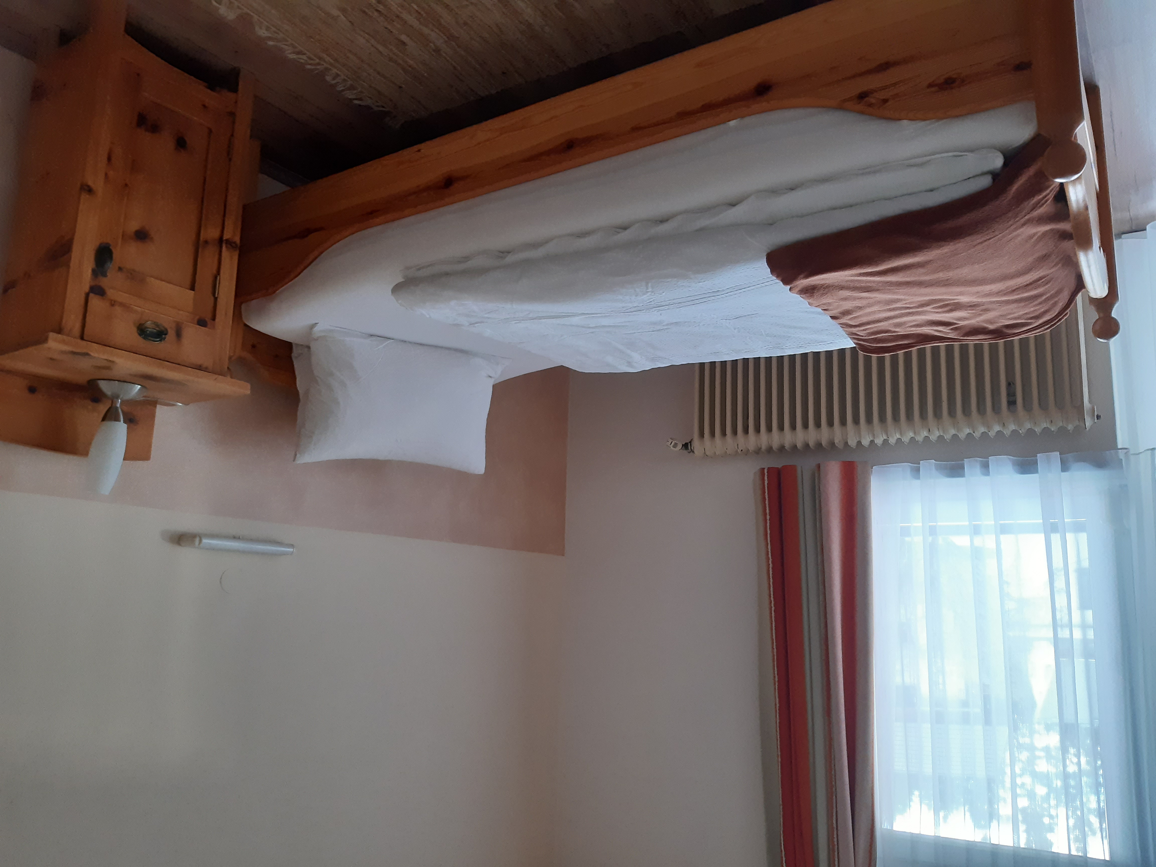 Monteur-Zimmer - Zwischenreinigung - Kärnten - Ez mit DU/WC - Fön -Balkon - Annemarie Lorenzini