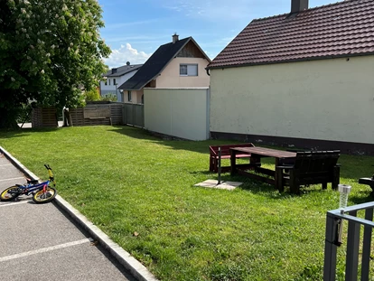 Monteur-Zimmer - Österreich - Parkplatz - MS34 Oed