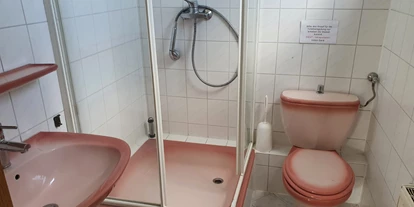 Monteur-Zimmer - Nordhalben - Bad - Alte Schule Heberndorf