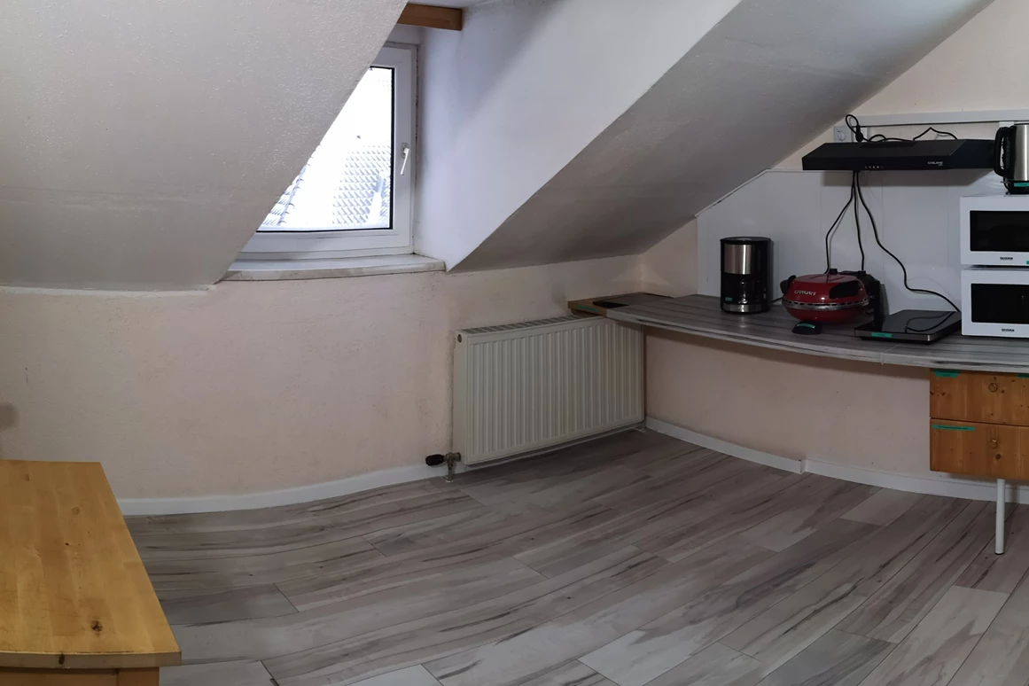 MonteurZimmer: eine von 4 Gästeküchen - Monteurzimmer & Apartments in TOP Ausstattung