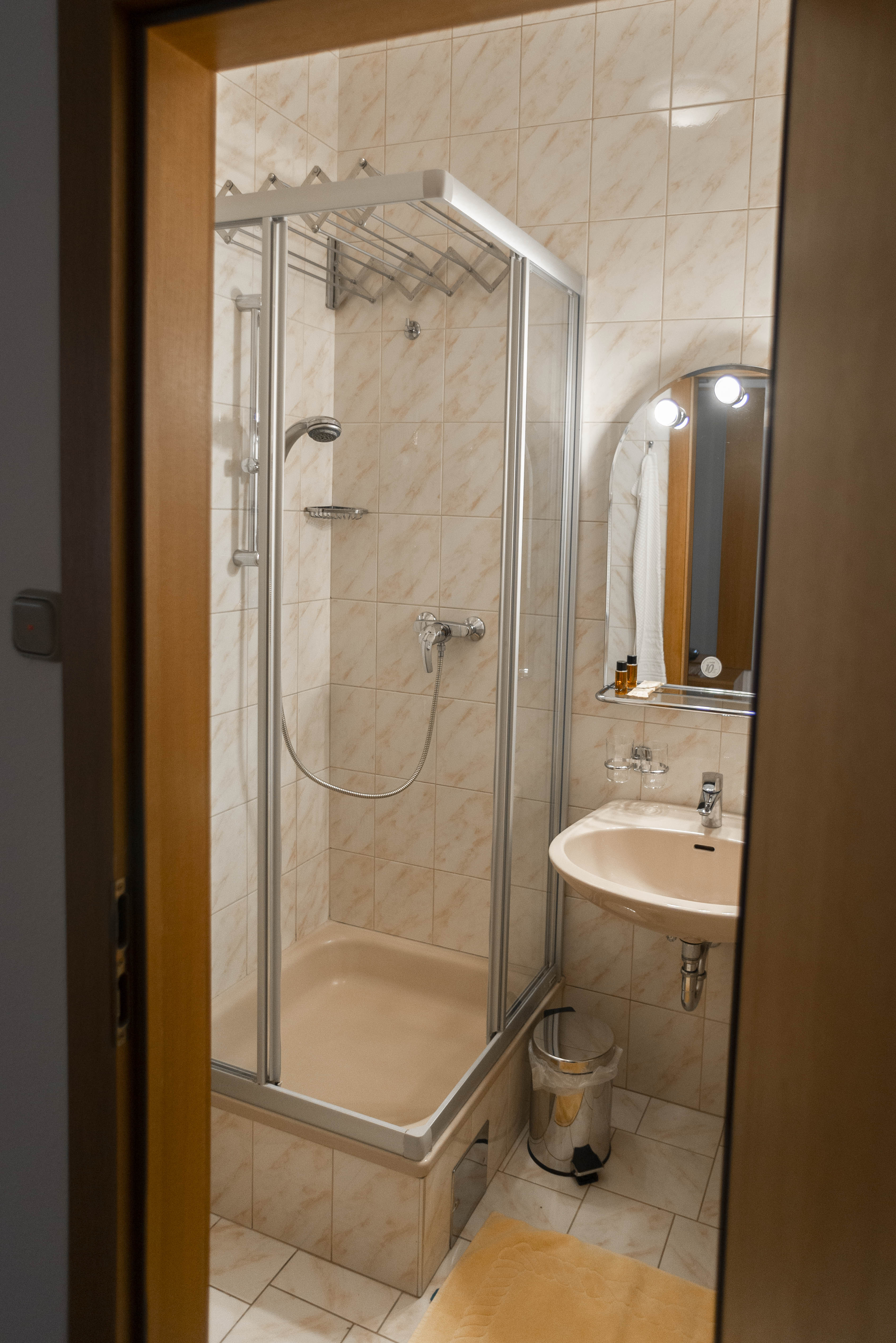 Monteur-Zimmer - Preis pro Nacht - Vösendorf - 40m² Appartement Bad - Appartements Fleger****  Wien
