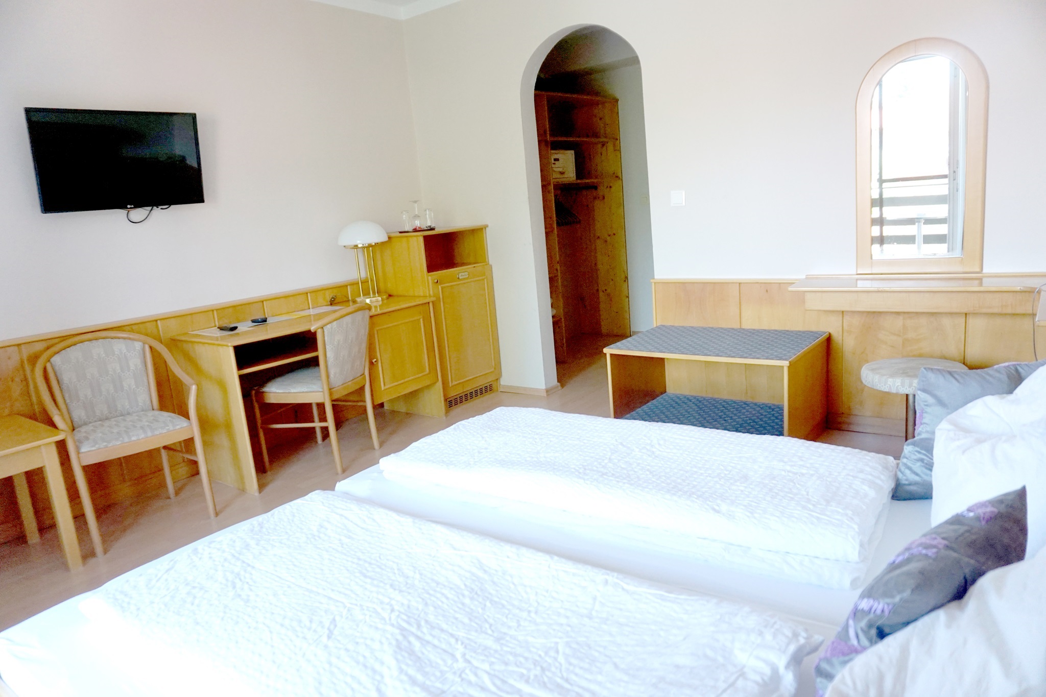 Monteur-Zimmer - Preis pro Nacht - Winden am See - Gästehaus zur Traube