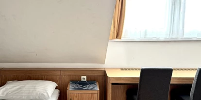 Monteur-Zimmer - Söchau - Gasthof zum Neubauer