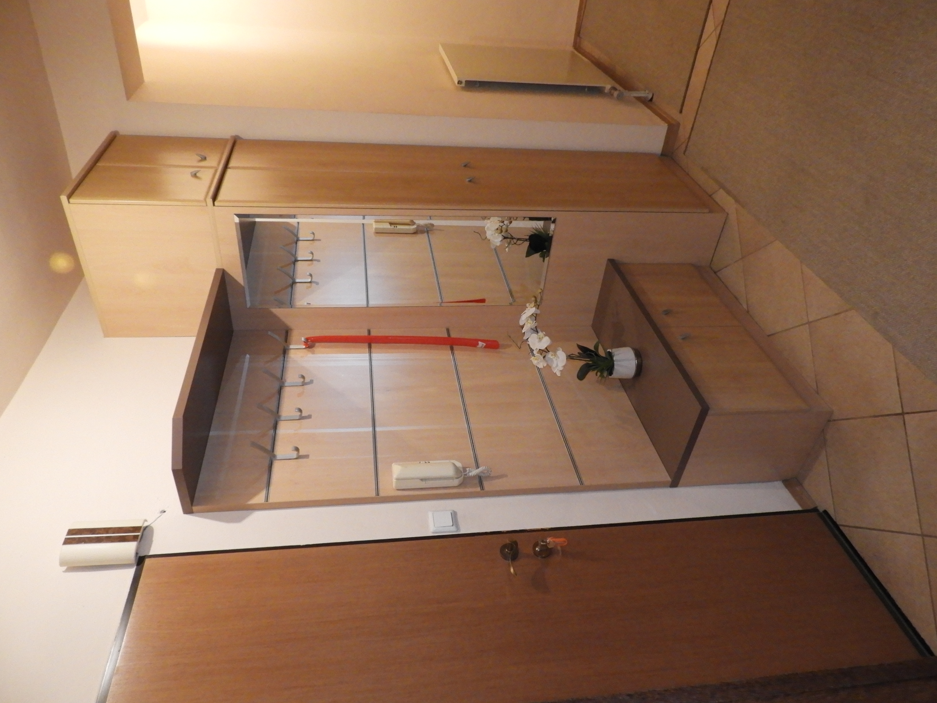 MonteurZimmer: Wohnung 4600 Wels, Herderstr. 44:
Eingangsbereich - Wohnungen 4600 Wels, Herderstraße 44 und 48