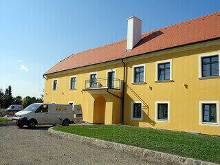 Monteur-Zimmer - Preis pro Nacht - Traiskirchen - Monteurzimmer in Schloss Rutzendorf /Groß Enzersdorf