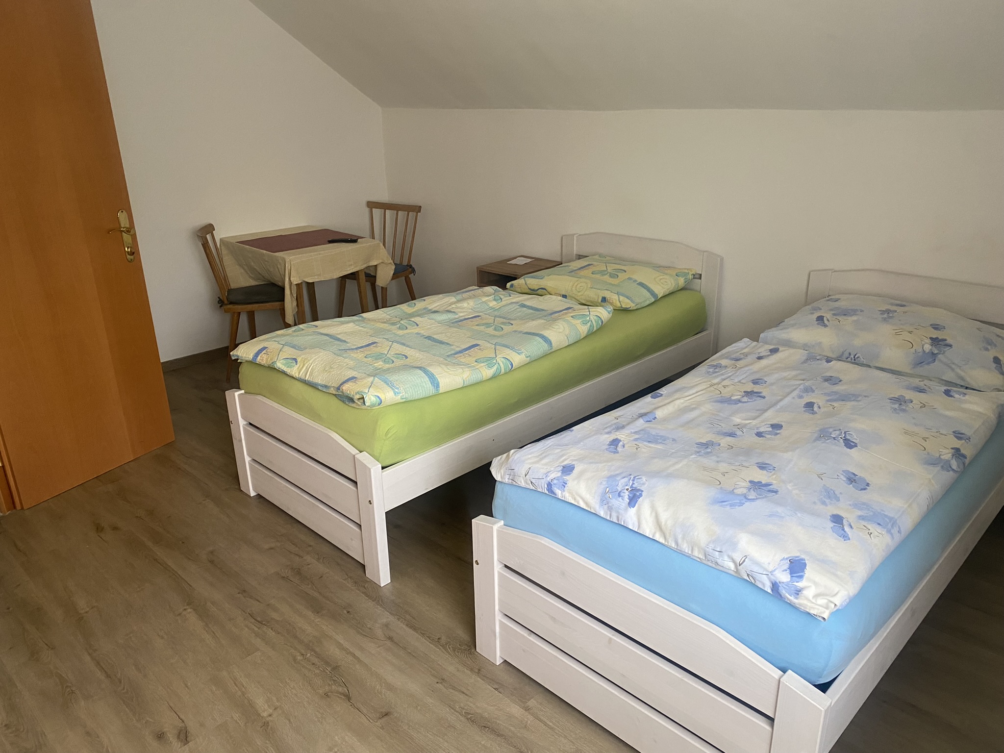 Monteur-Zimmer - Parkplatz: eigener Parkplatz für Transporter vorhanden - Bad Eisenkappel - Privatpension Errath