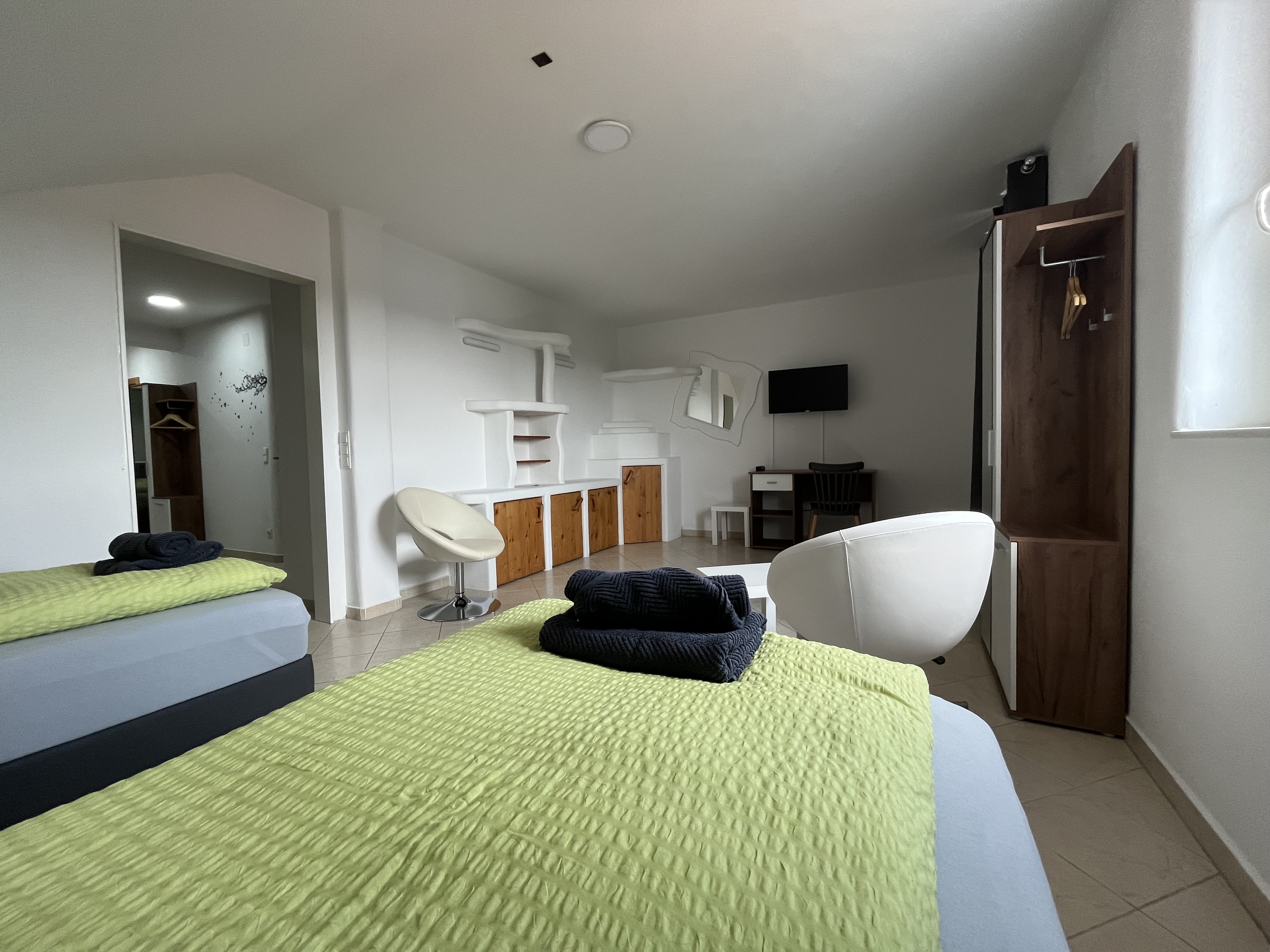 Monteur-Zimmer - Unterkunftsart: Apartment - St. Pölten - APARTMENT RATZERSDORFER SEEN in 3100 Sankt Pölten / Top 8