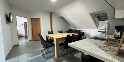 Monteur-Zimmer - Gemeinschaftsraum - Donauraum - APARTMENT RATZERSDORFER SEEN in 3100 Sankt Pölten / Top 11