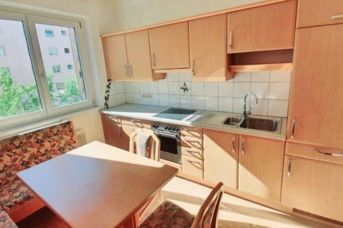 MonteurZimmer:  Monteurwohnung mit Parkplatzmöglichkeiten