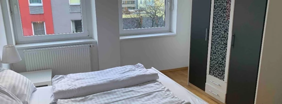 MonteurZimmer: Urban City Apartment