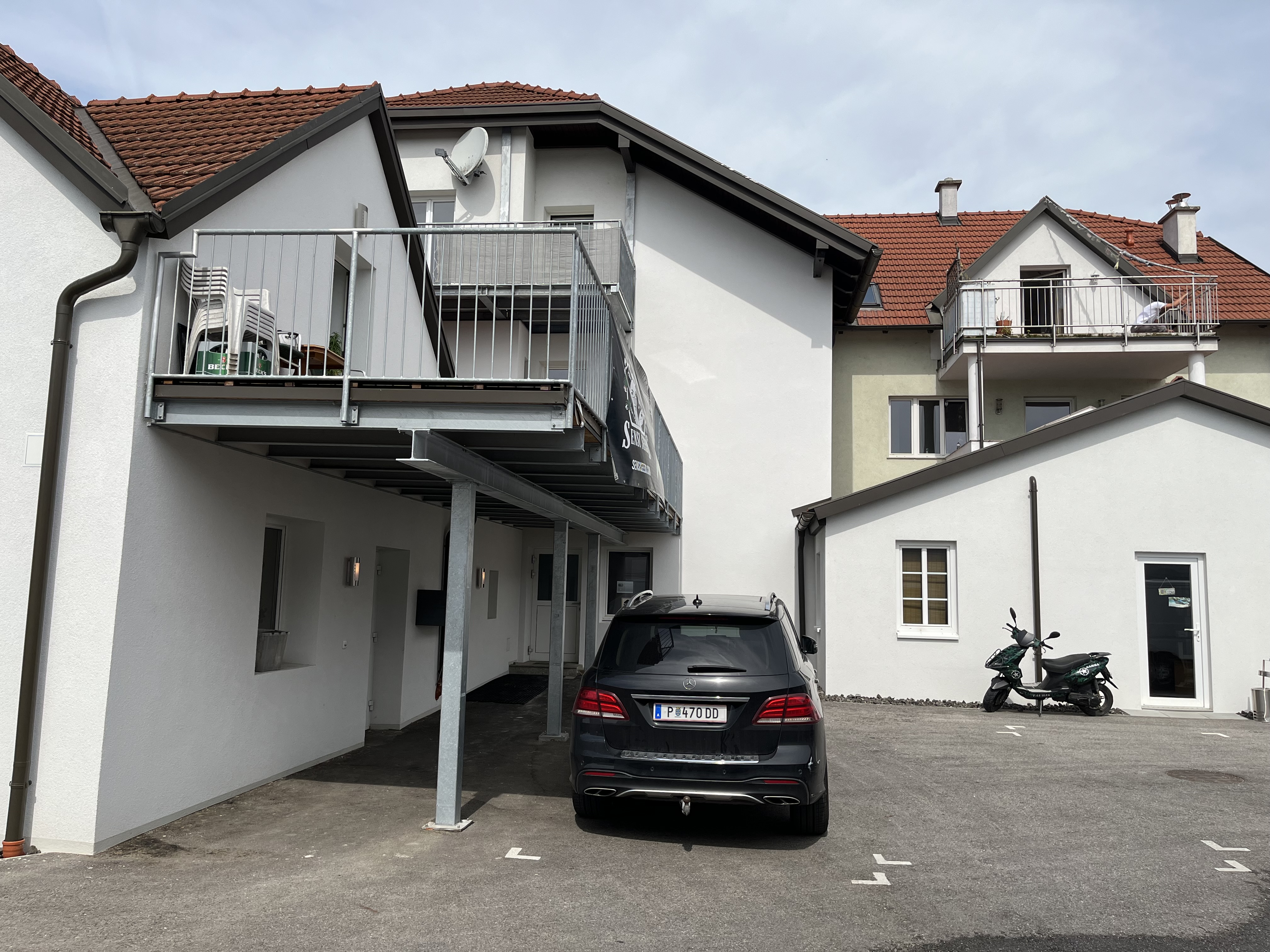 MonteurZimmer: APARTMENT RATZERSDORFER SEEN in 3100 Sankt Pölten / Top 9