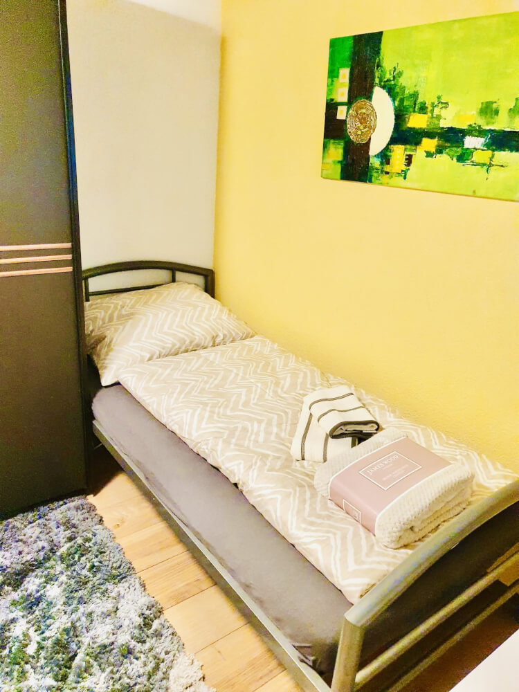 Monteur-Zimmer - Steyr - VictoryForYou