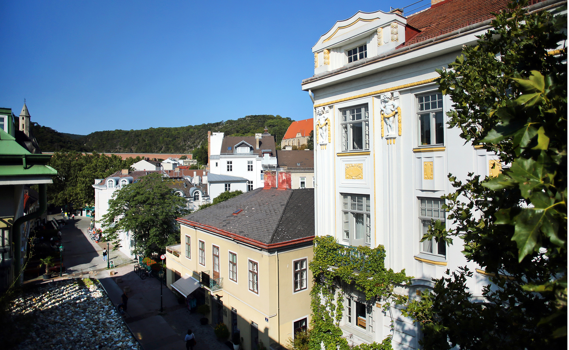 Monteur-Zimmer - Groß-Enzersdorf - Babenbergerhof C. Breyer GmbH