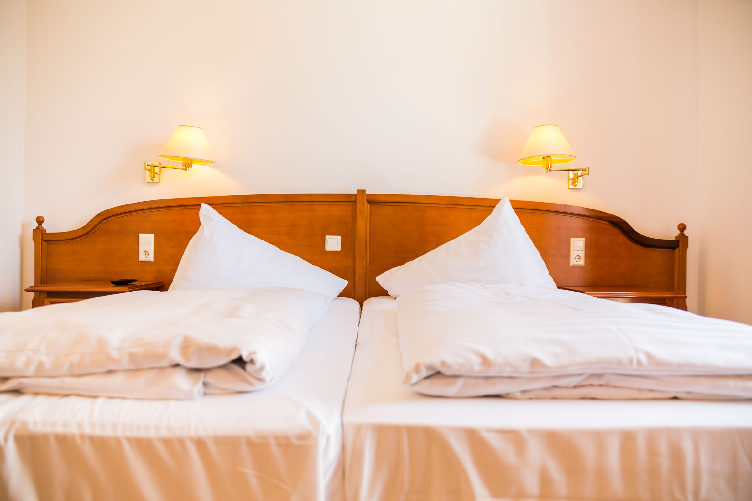 Monteur-Zimmer - Groß-Enzersdorf - Hotel DREIKÖNIGSHOF - Familie Hopfeld