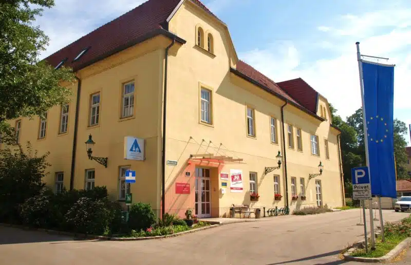 Monteur-Zimmer - Preis pro Nacht - Lanzendorf (Lanzendorf) - Junges Hotel Tulln