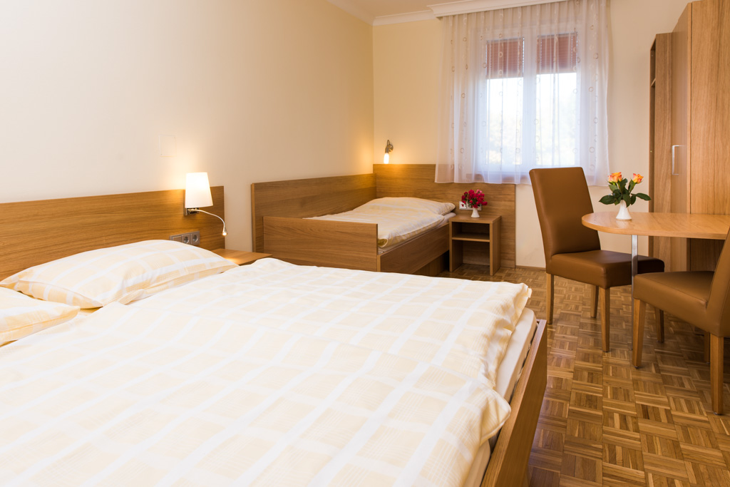 Monteur-Zimmer - Preis pro Nacht - Sitzenberg - Gasthof Hotel Zum goldenen Stern