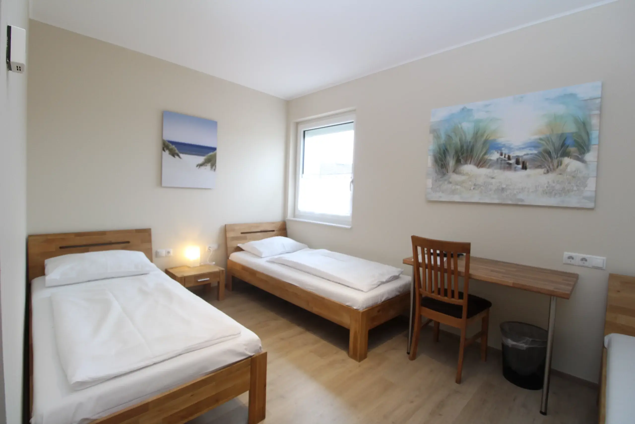 Monteur-Zimmer - Bad Vöslau - Heuriger - Pension Hössl