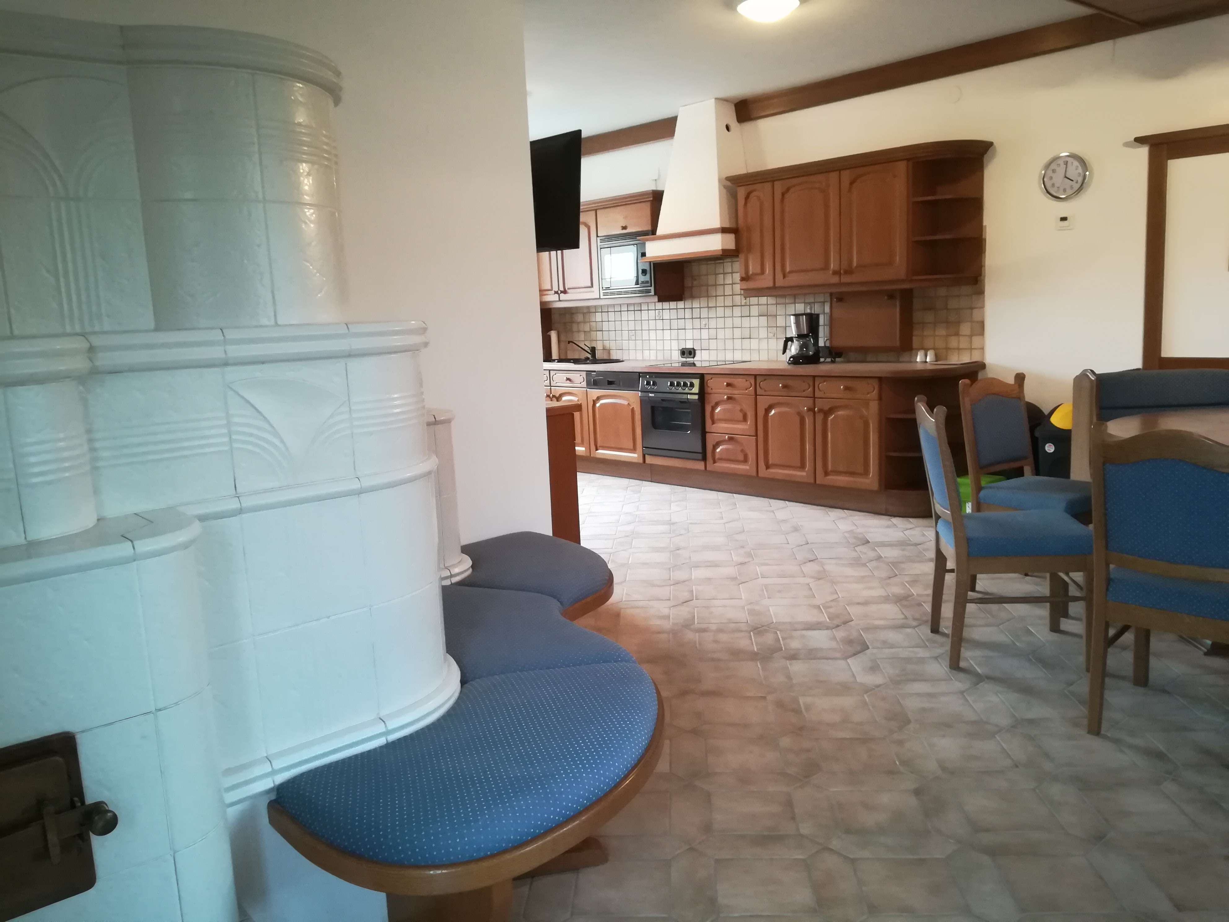 Monteur-Zimmer - Unterkunftsart: Apartment - St. Pölten - Riesen-Monteurunterkunft bis 15 Personen im HAUS MITTERFELD bei Böheimkirchen - Top B