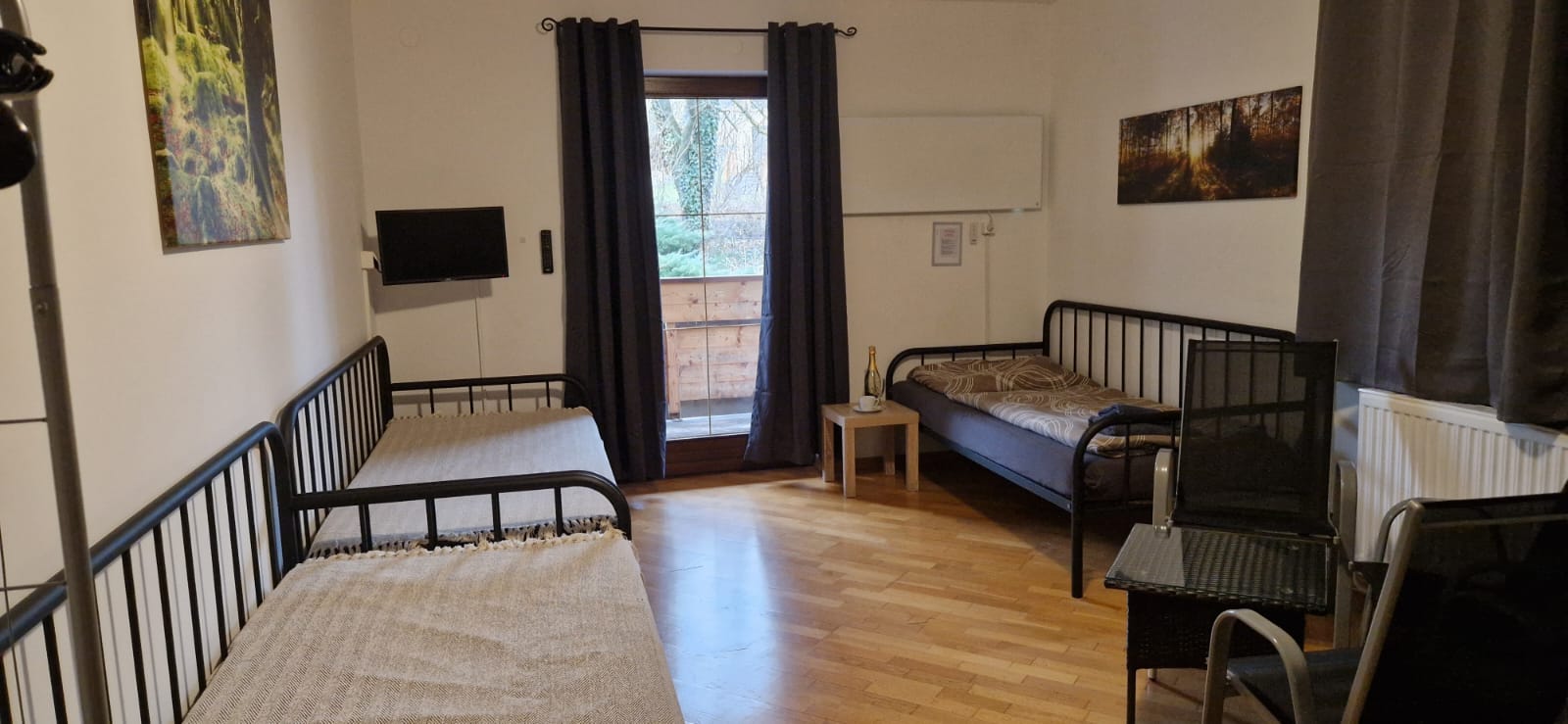 MonteurZimmer: Riesen-Monteurunterkunft bis 15 Personen im HAUS MITTERFELD bei Böheimkirchen - Top B