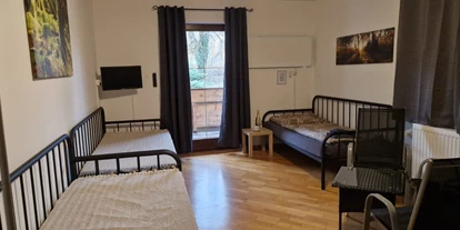 Monteur-Zimmer - Krems an der Donau - Riesen-Monteurunterkunft bis 15 Personen im HAUS MITTERFELD bei Böheimkirchen - Top B