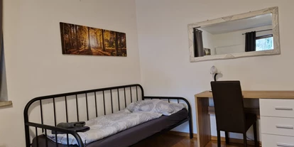 Monteur-Zimmer - Krems an der Donau - Riesen-Monteurunterkunft bis 15 Personen im HAUS MITTERFELD bei Böheimkirchen - Top B