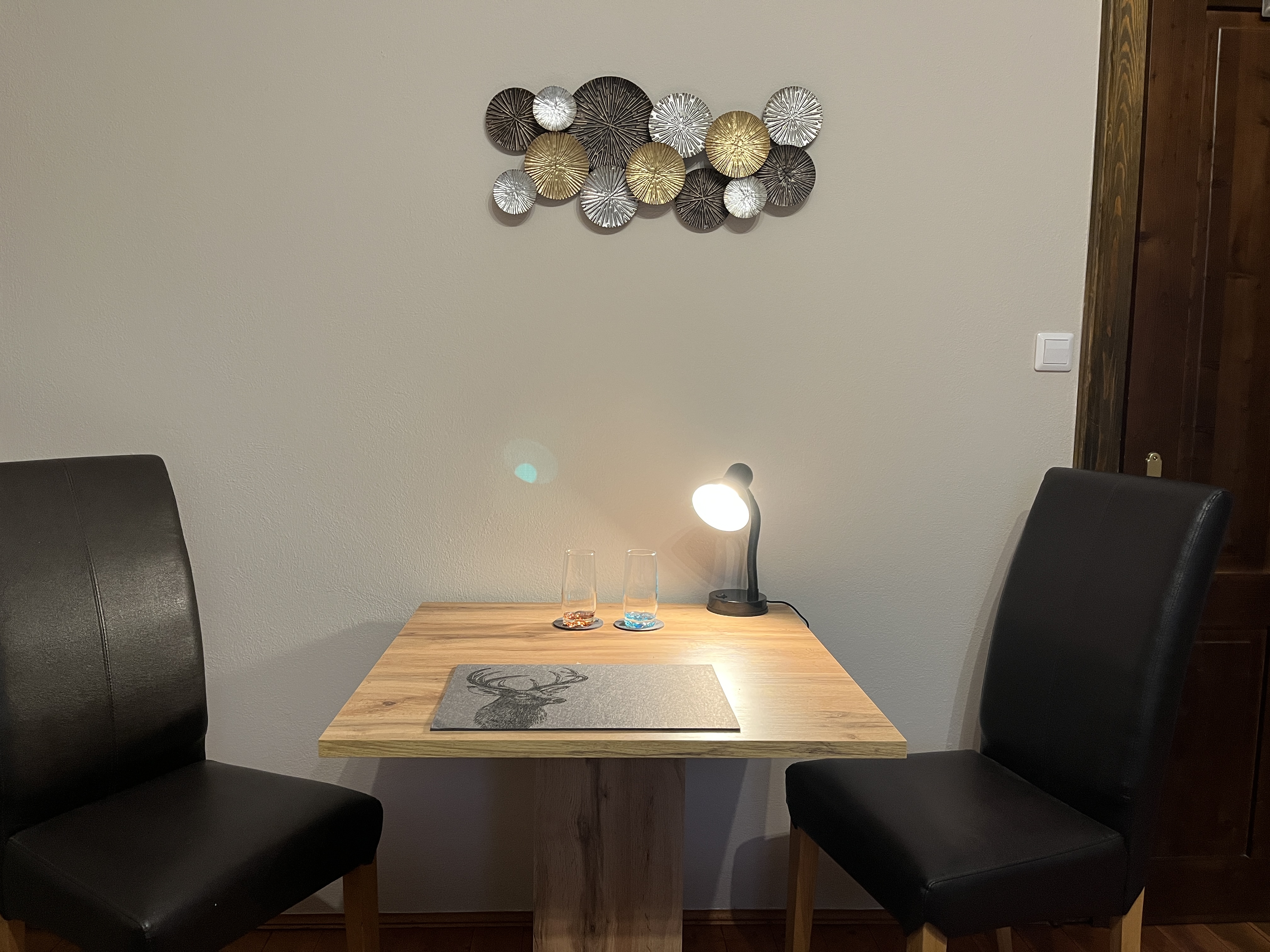 MonteurZimmer: APARTMENT "RAPHAEL" am SCHLOSS WALD in 3144 Pyhra bei St. Pölten 