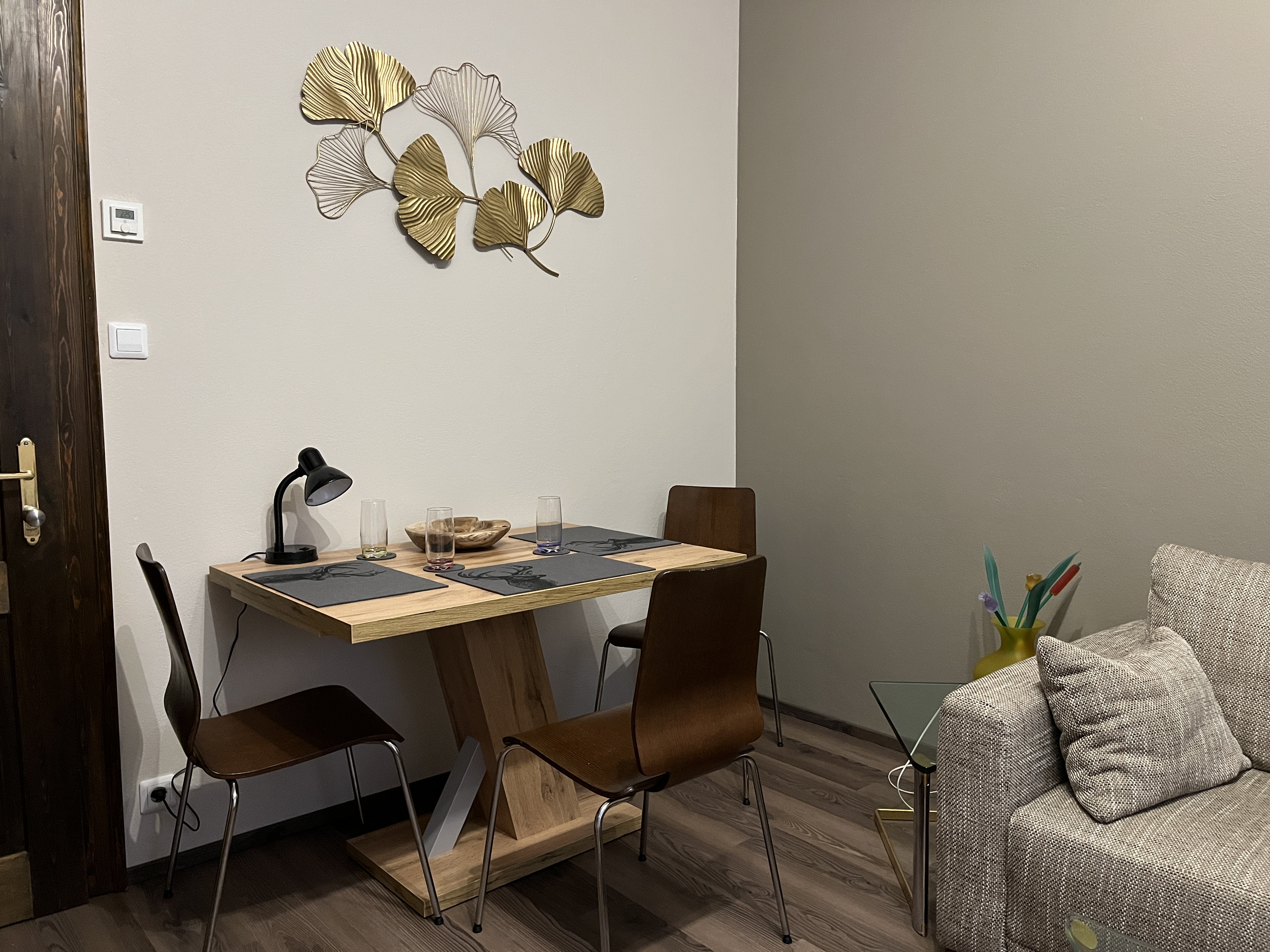 MonteurZimmer: APARTMENT "RAPHAEL" am SCHLOSS WALD in 3144 Pyhra bei St. Pölten 