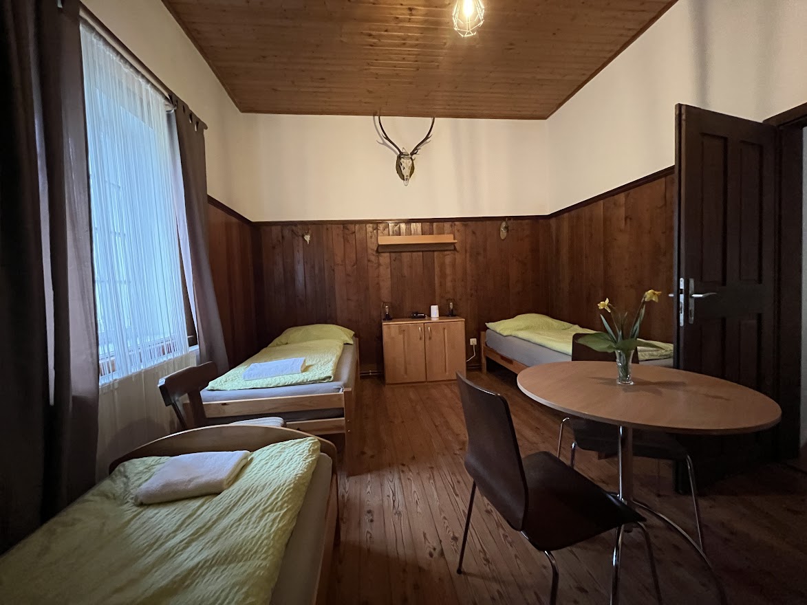 MonteurZimmer: Monteurwohnung "Zur alten Forstkanzlei" in 3144 Pyhra bei St. Pölten