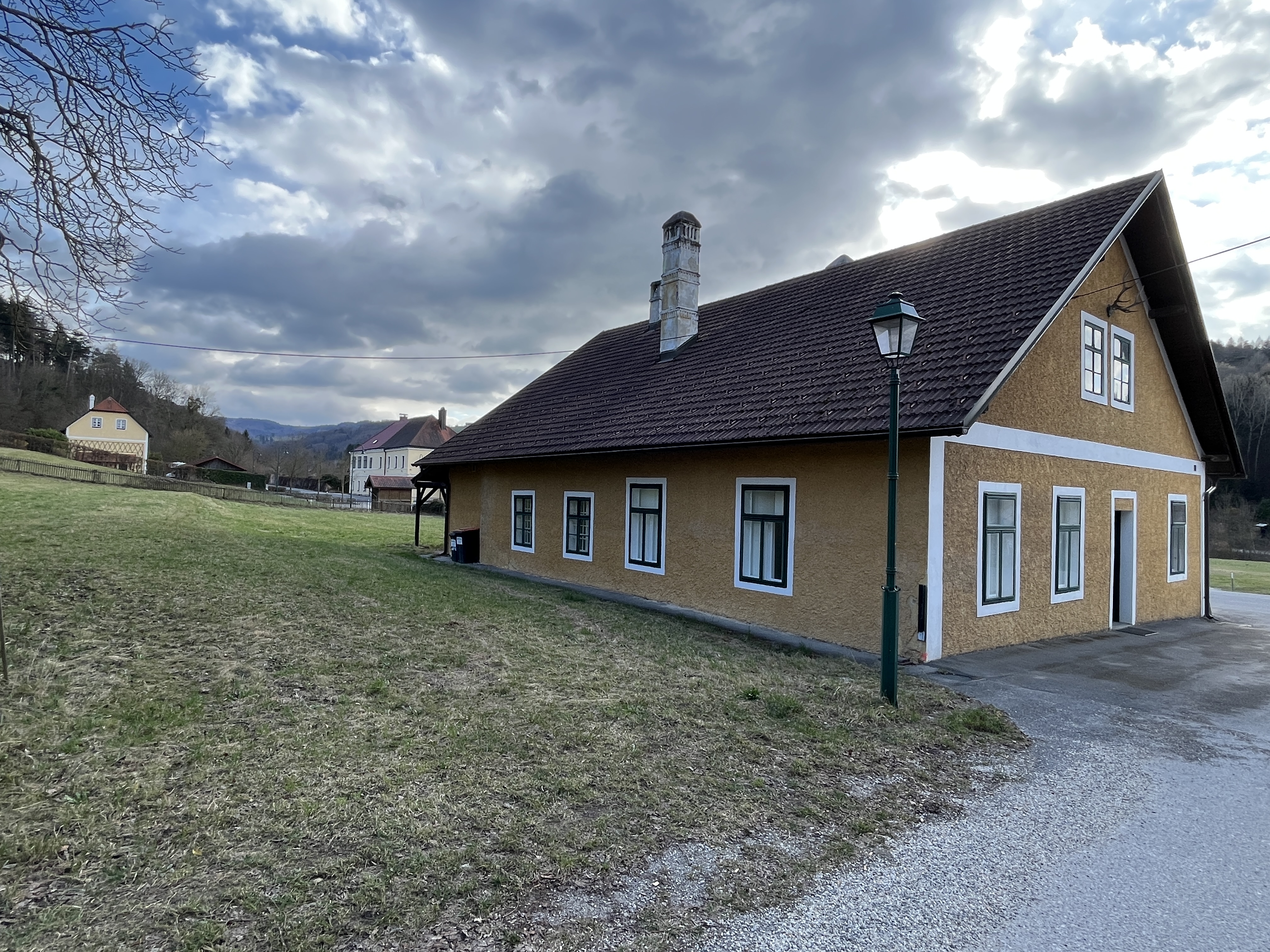 MonteurZimmer: Monteurwohnung "Zur alten Forstkanzlei" in 3144 Pyhra bei St. Pölten