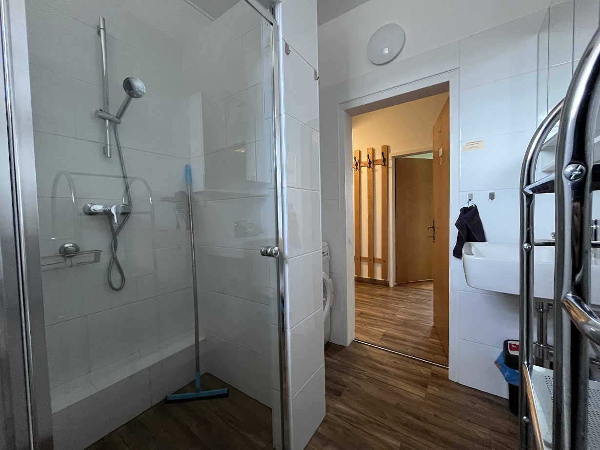 MonteurZimmer: XL-Apartment für 7 Personen  - WALDVIERTEL-IDYLLE - Apartment Top 2/F