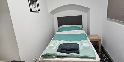 Monteur-Zimmer - Krems an der Donau - Apartment KREMSTAL in der WACHAU - Top 2