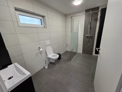 Monteur-Zimmer - Küche - Wien-Stadt - Badezimmer Obergeschoss Bild 2  - Imperial Premium Mouteurzimmer
