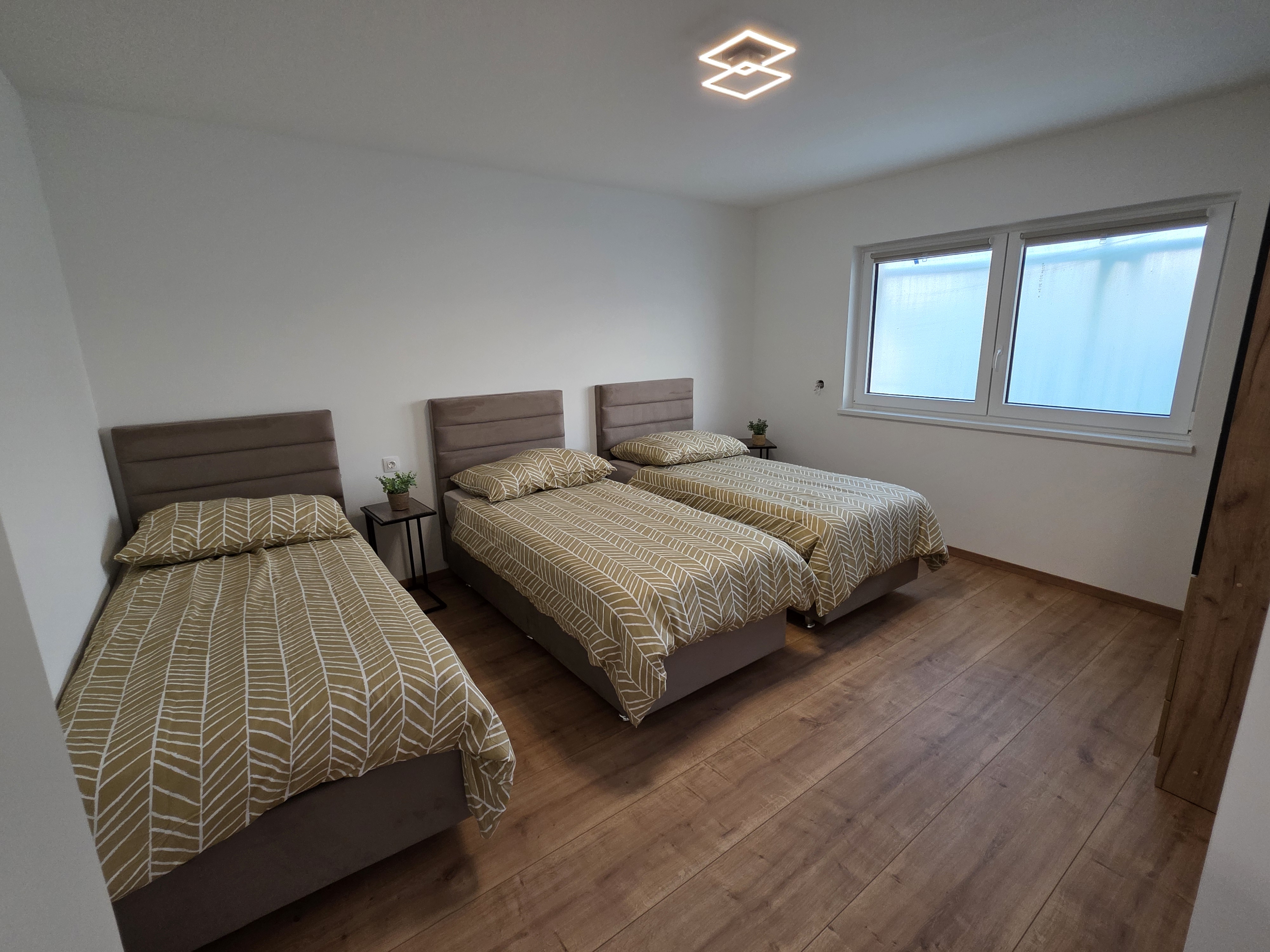 MonteurZimmer: Schlafzimmer 4 Bild 3  - Imperial Premium Mouteurzimmer 