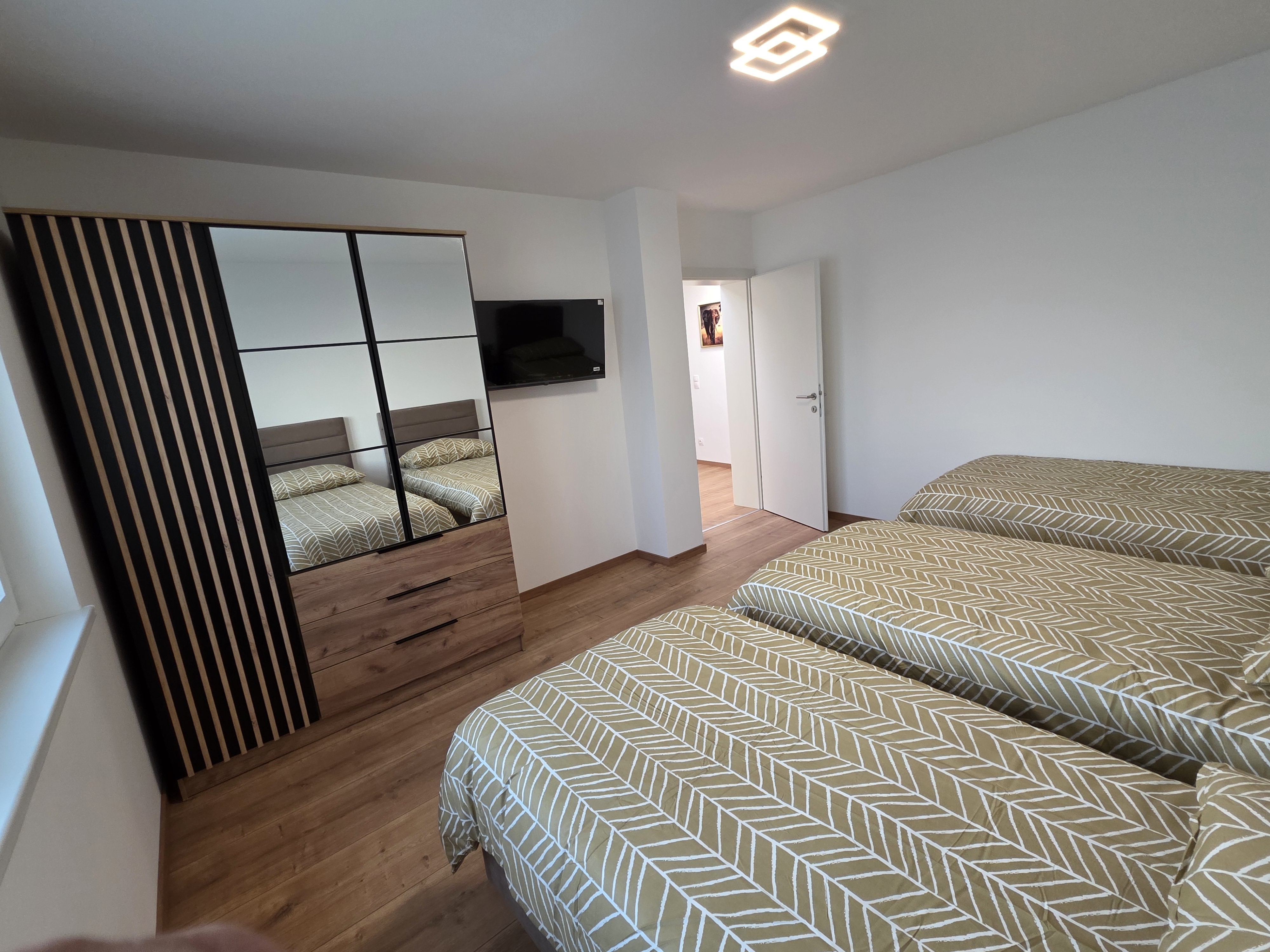 MonteurZimmer: Schlafzimmer 4 Bild 2  - Imperial Premium Mouteurzimmer 