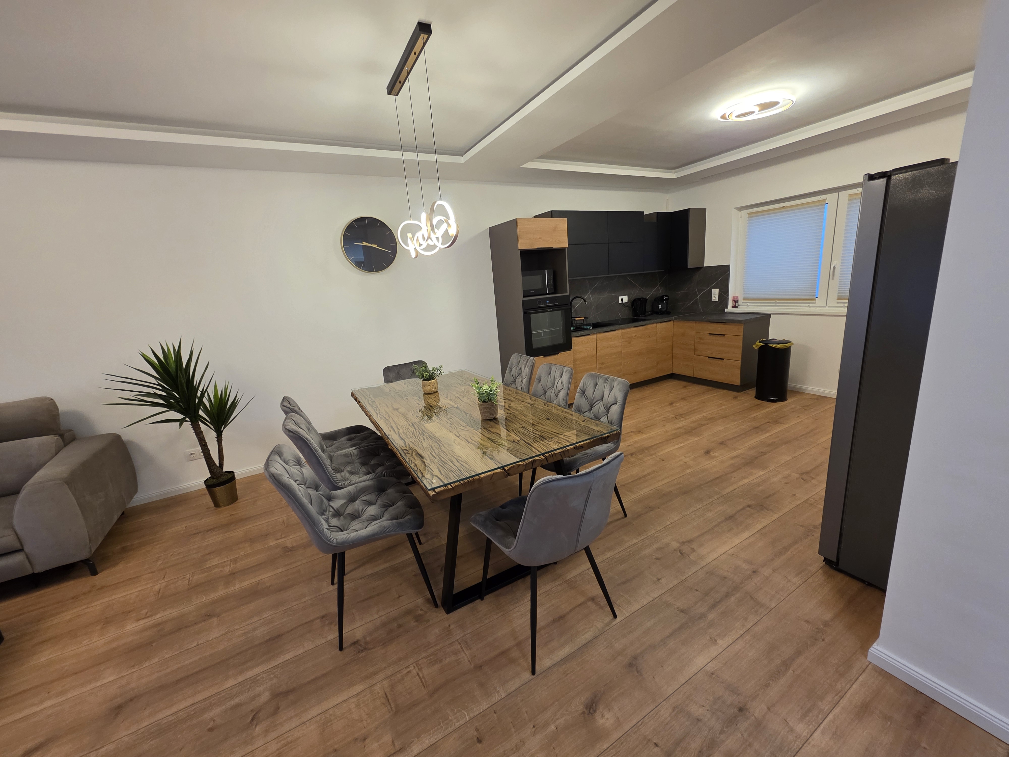 MonteurZimmer: Wohnessküche Bild 2 - Imperial Premium Mouteurzimmer 