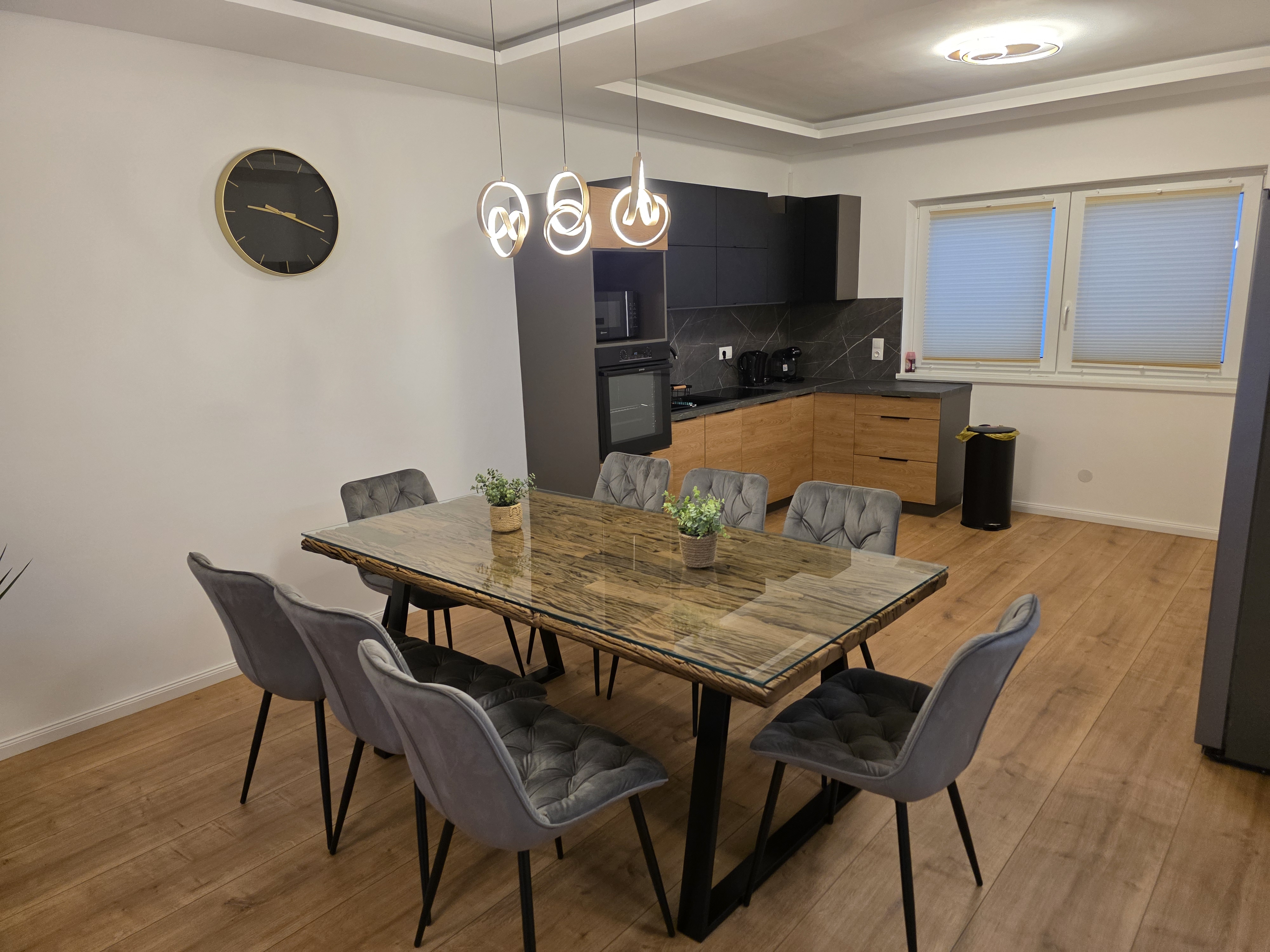 Monteur-Zimmer - Preis pro Nacht - Vösendorf - Hochwertiger Sitzgarnitur - Imperial Premium Mouteurzimmer 