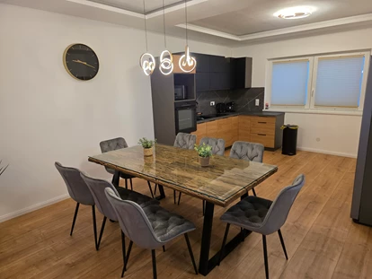 Monteur-Zimmer - Küche - Wien-Stadt - Hochwertiger Sitzgarnitur - Imperial Premium Mouteurzimmer